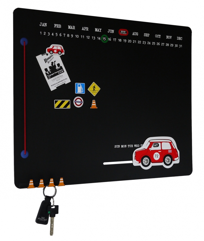 กระดานดำ พร้อมปฏิทินรถมินิแดง