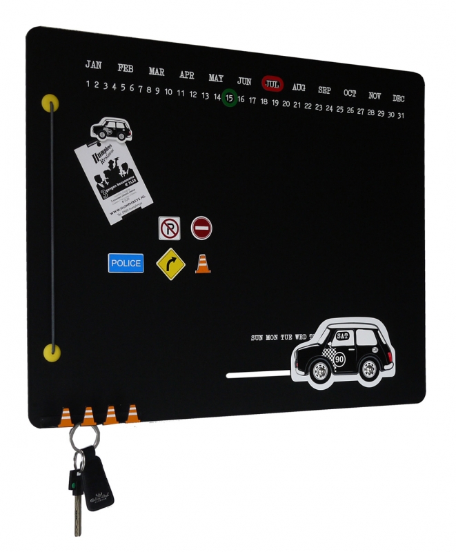 กระดานดำ พร้อมปฏิทินรถมินิดำ